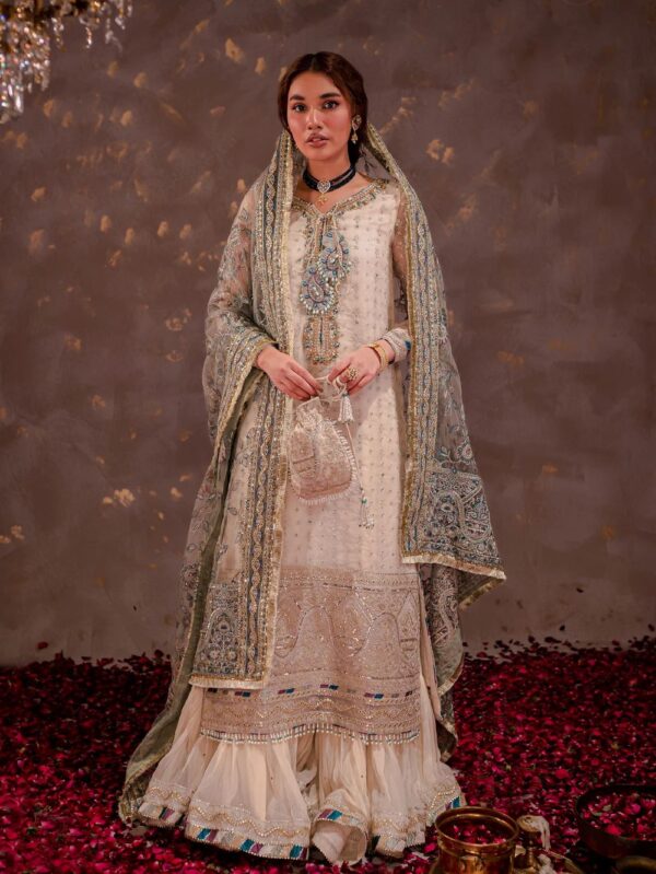 Luxury Wedding Wear in Uk