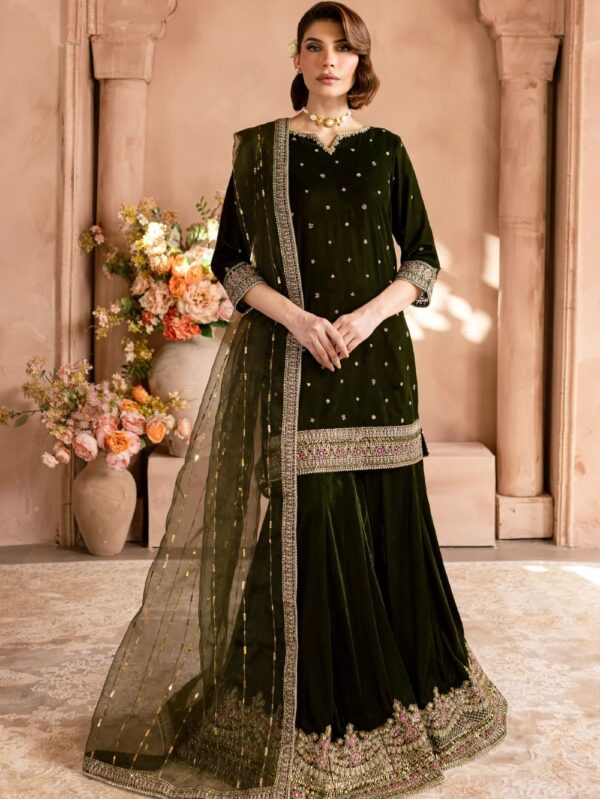 luxury formal dresses pakistan