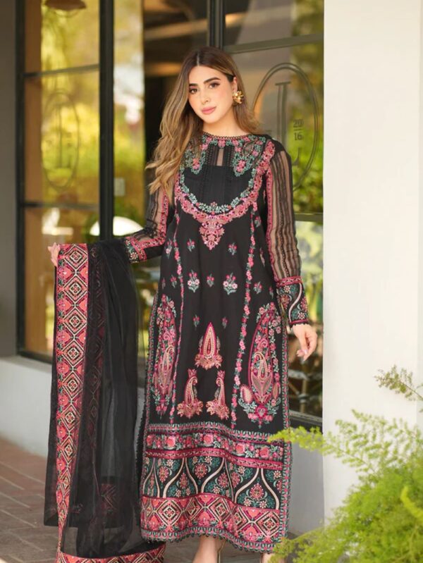 Pakistani Luxury Pret Branded Suits