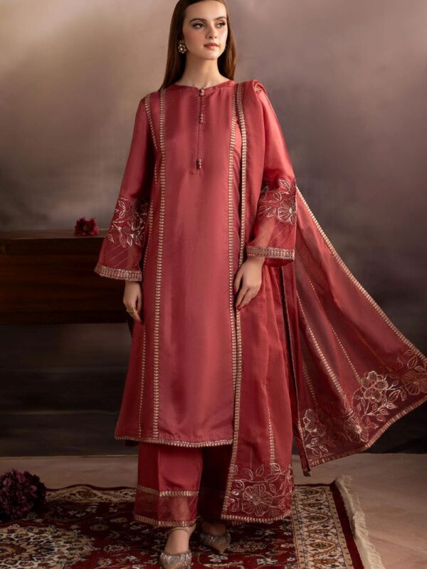 Pakistani Formal dresses bu Maria B in UK online