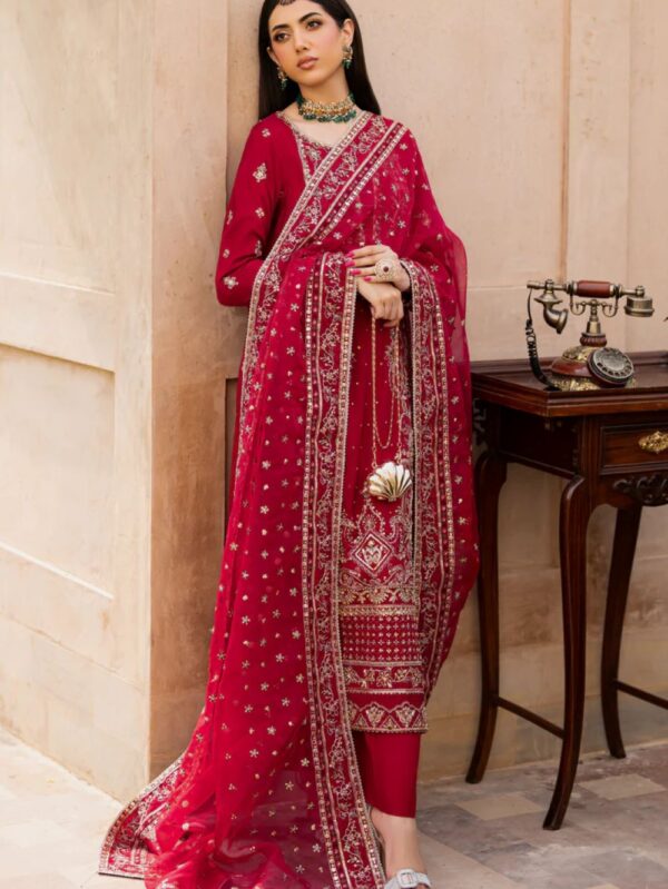 Naqshi Pakistan Official Luxury Dresses in UK online