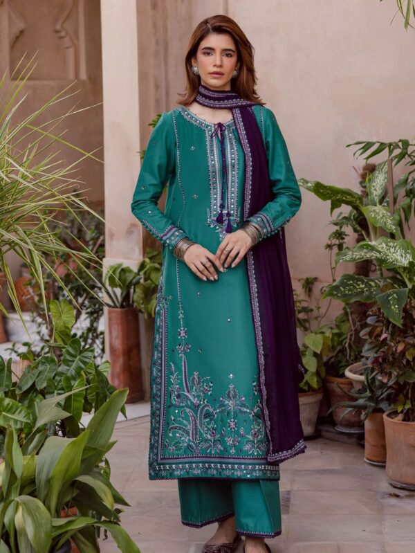 Pakistani Formal dresses in UK online