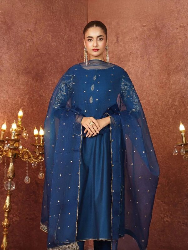 Pakistani Formal dresses in UK online