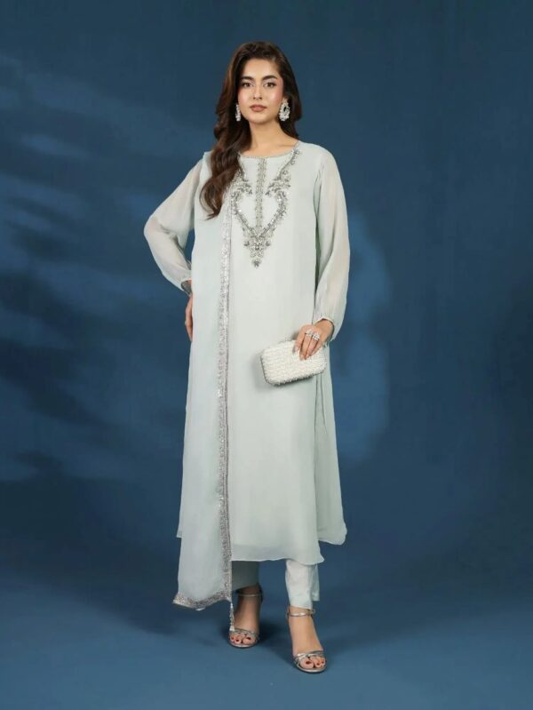 Pakistani Formal dresses in UK online