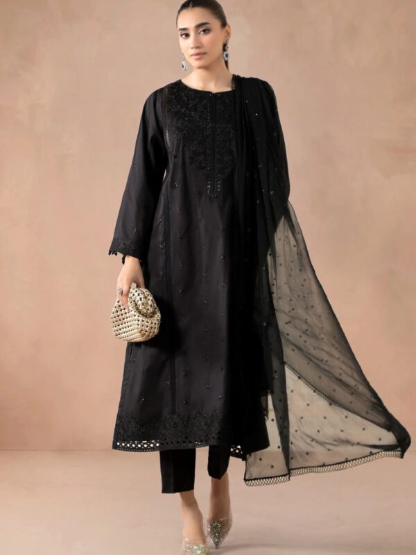 Pakistani Formal dresses in UK online