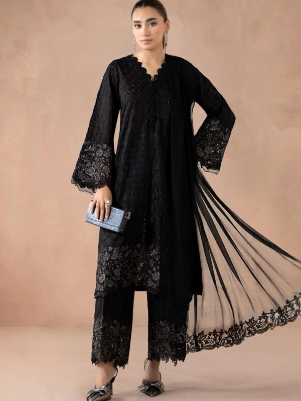 Pakistani Formal dresses in UK online