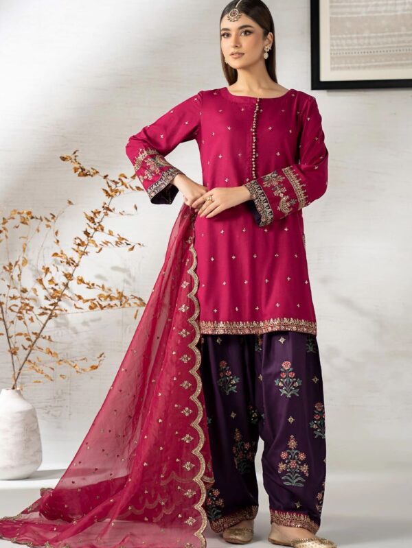 Pakistani Formal dresses in UK online