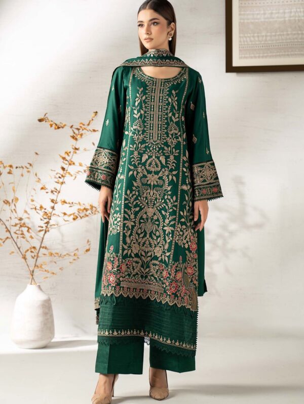 Pakistani Formal dresses in UK online