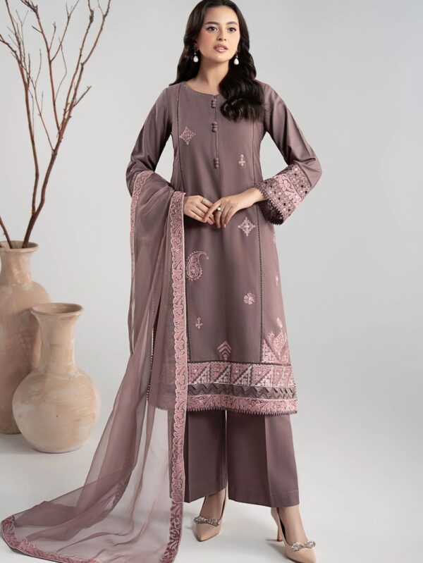 Pakistani Formal dresses in UK online