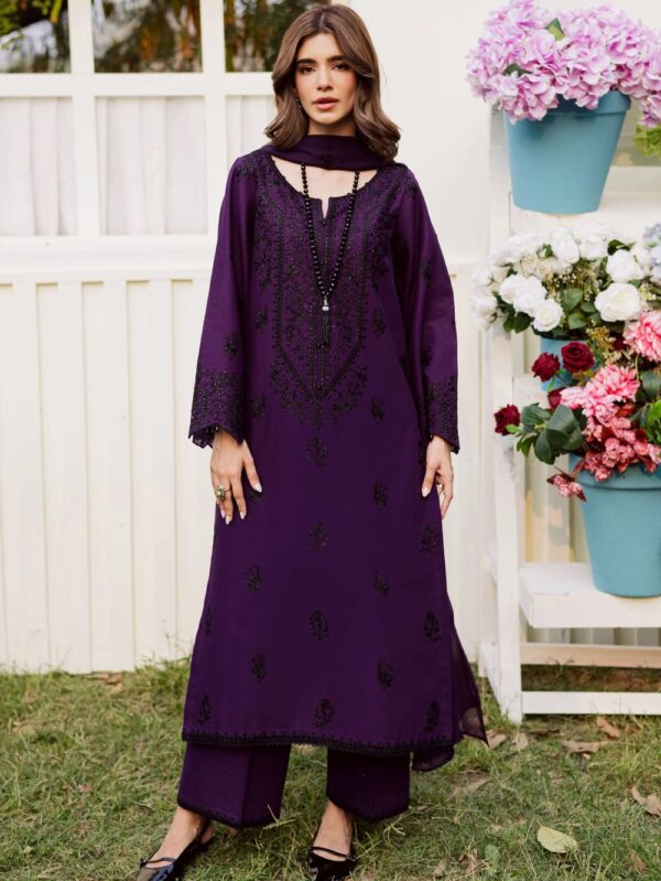 Pakistani Formal dresses in UK online