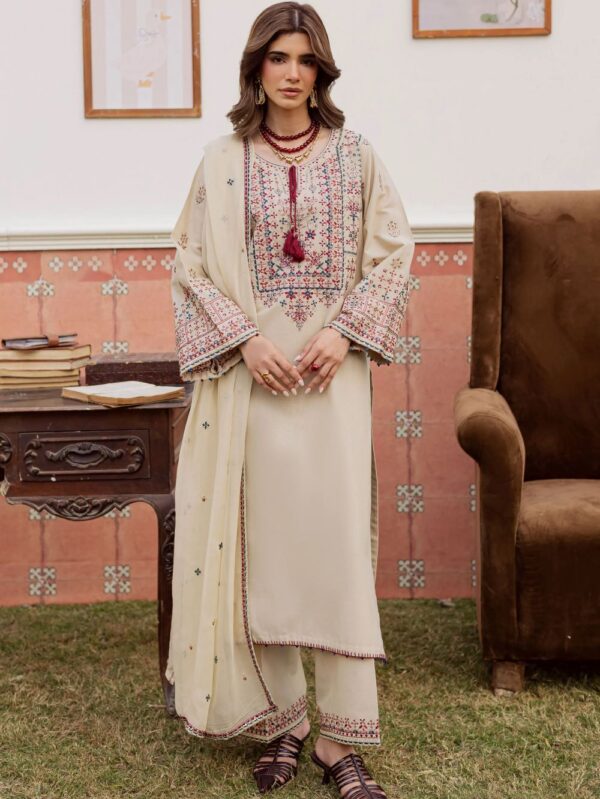Pakistani Formal dresses in UK online
