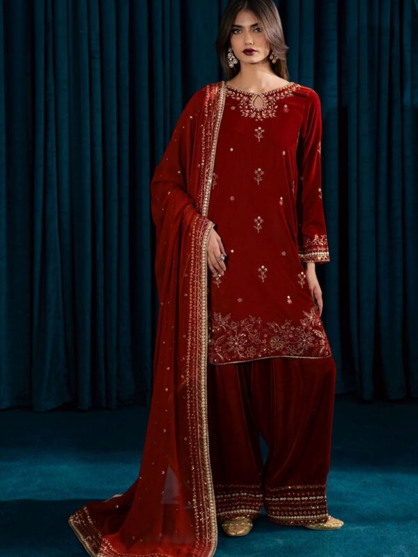 Pakistani Formal dresses in UK online