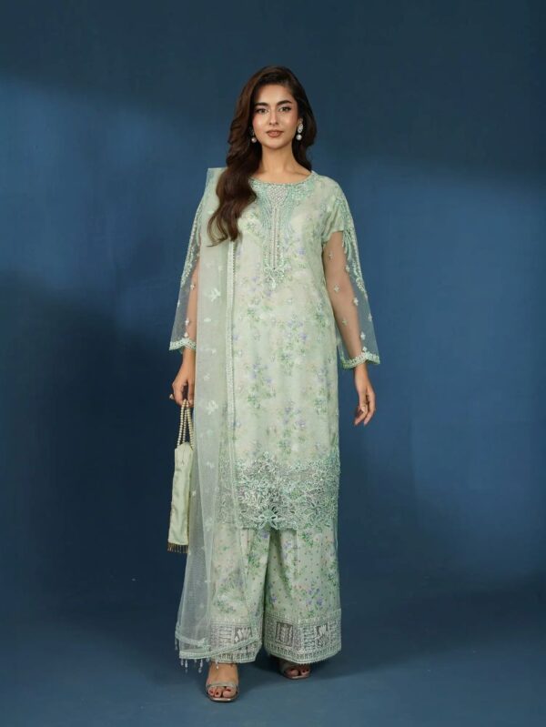 Pakistani Formal dresses in UK online