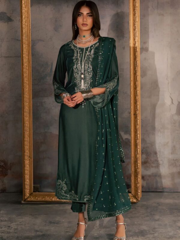 Pakistani Formal dresses in UK online