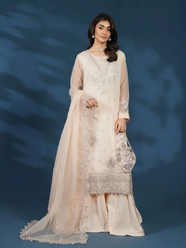 Pakistani Formal dresses in UK online