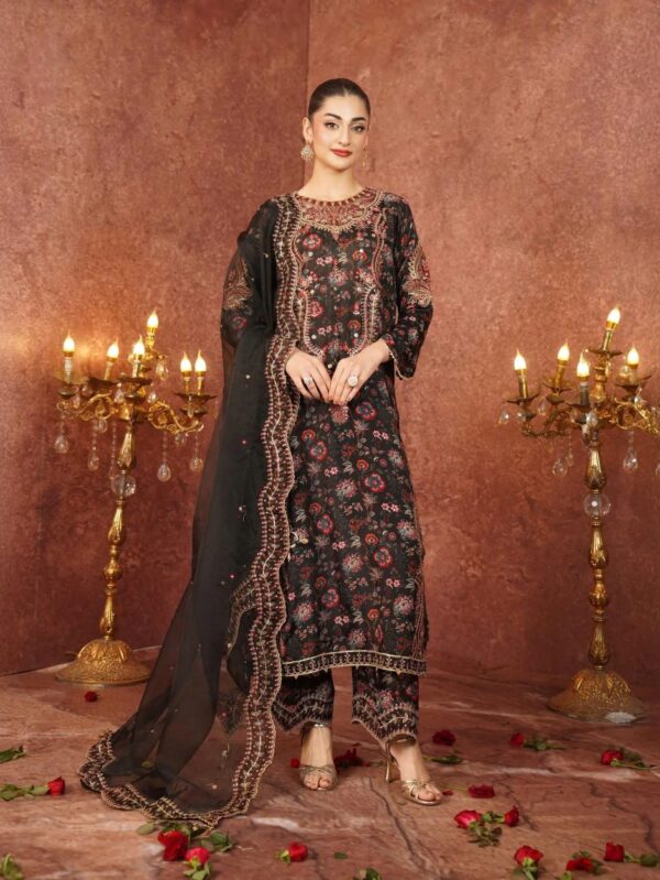 Pakistani Formal dresses in UK online