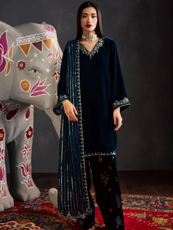 Pakistani Formal dresses in UK online