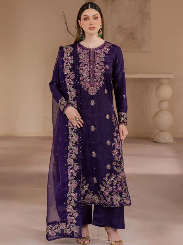 Pakistani Formal dresses in UK online