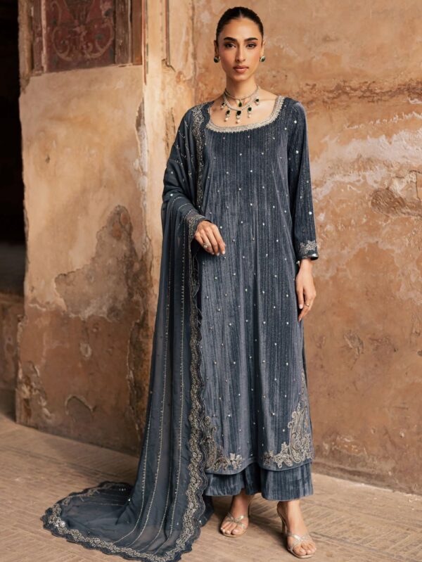 Pakistani Formal dresses in UK online