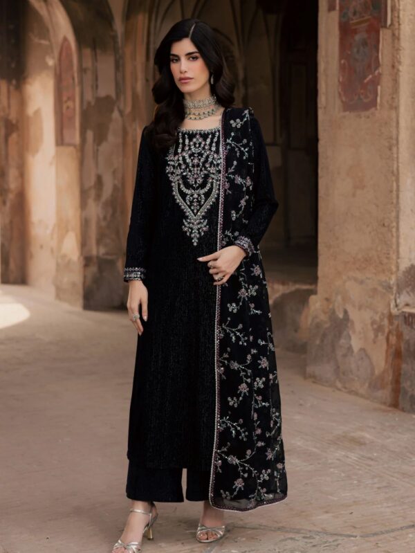 Pakistani Formal dresses in UK online