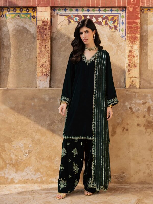 Pakistani Formal dresses in UK online