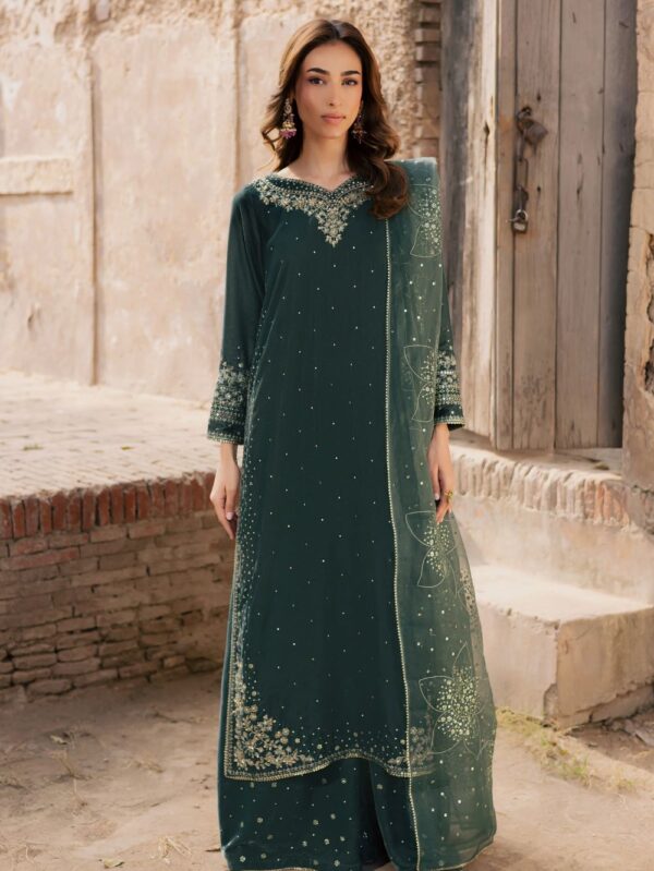 Pakistani Formal dresses in UK online