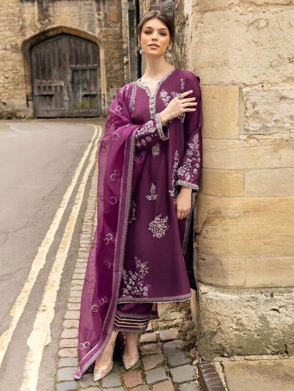 Pakistani Formal dresses in UK online