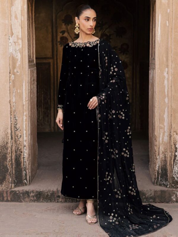 Pakistani Formal dresses in UK online