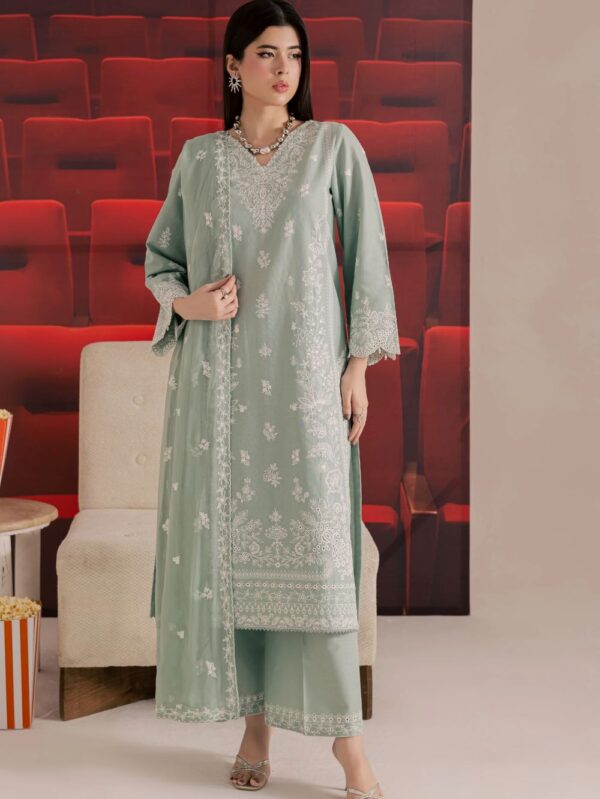 Pakistani Formal dresses in UK online