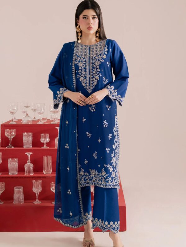 Pakistani Formal dresses in UK online