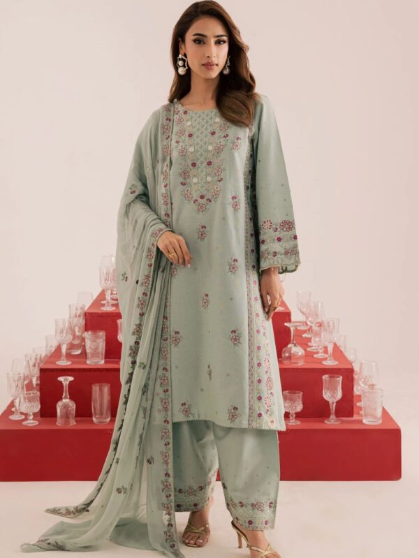 Pakistani Formal dresses in UK online