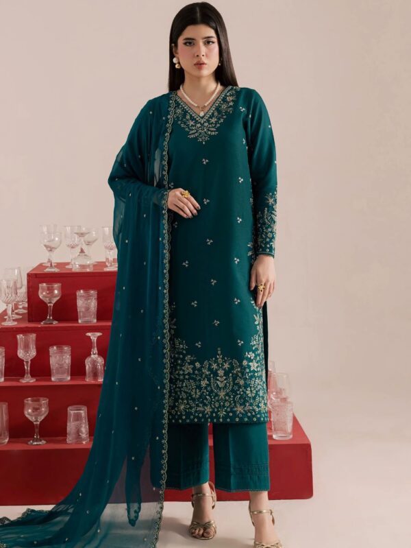 Pakistani Formal dresses in UK online