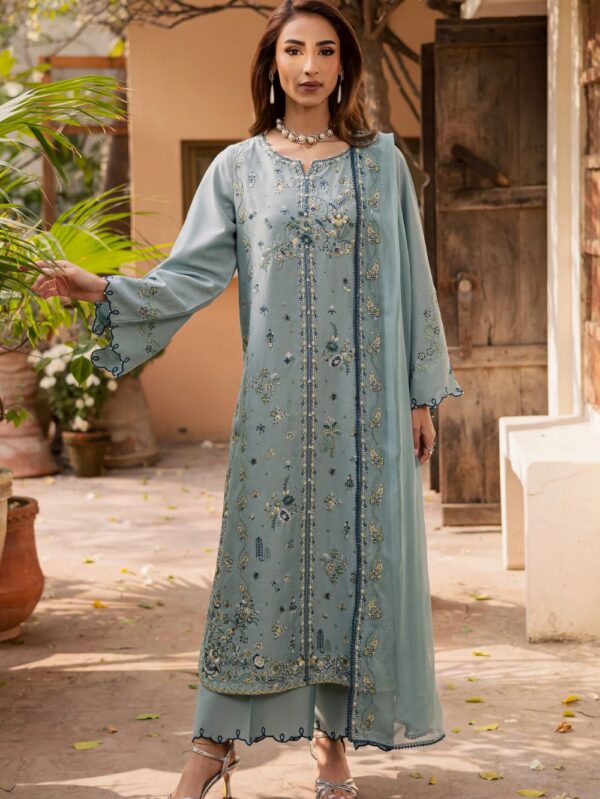 Pakistani Formal dresses in UK online