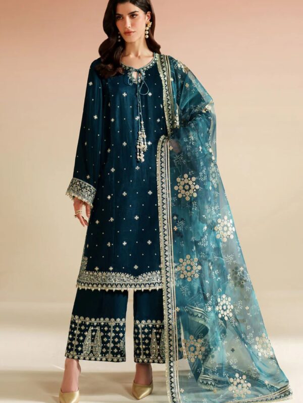 Pakistani Formal dresses in UK online