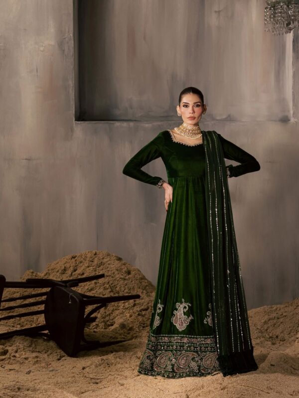Pakistani Formal dresses in UK online