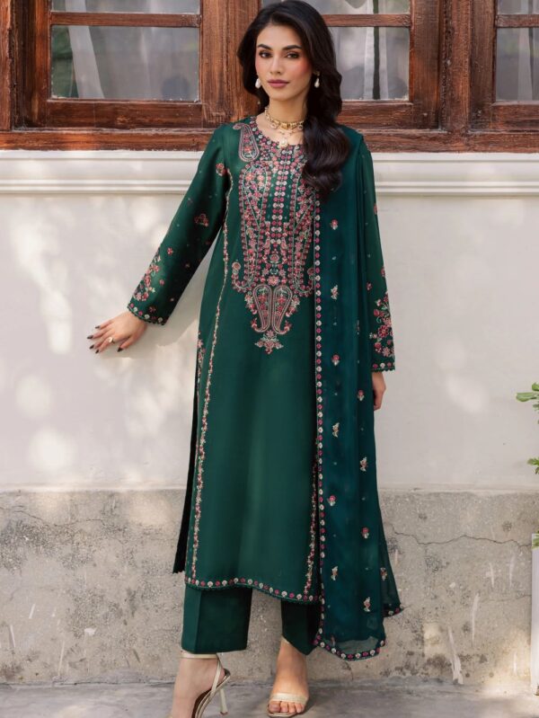 Pakistani Formal dresses in UK online