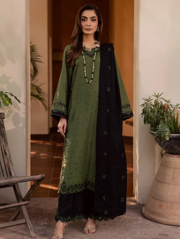 Pakistani Formal dresses in UK online