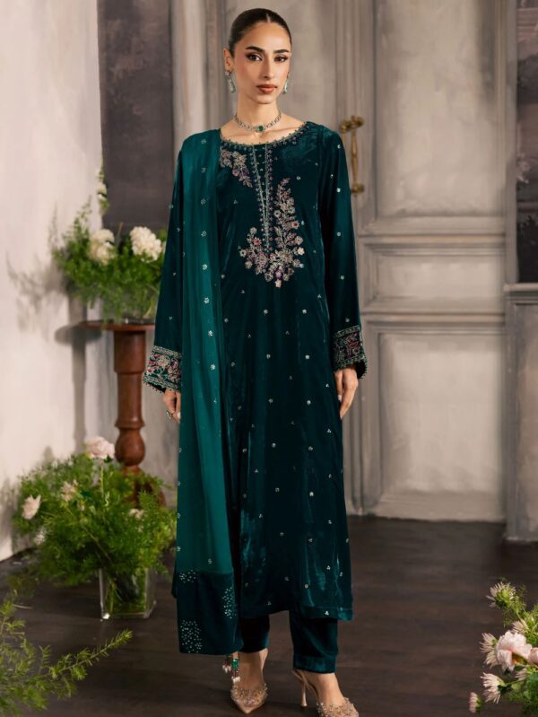 Pakistani Formal dresses in UK online