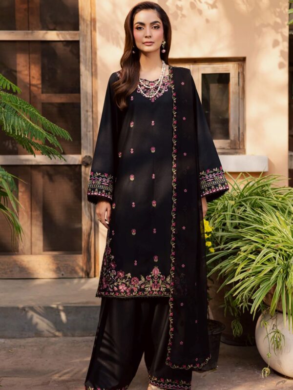 Pakistani Formal dresses in UK online