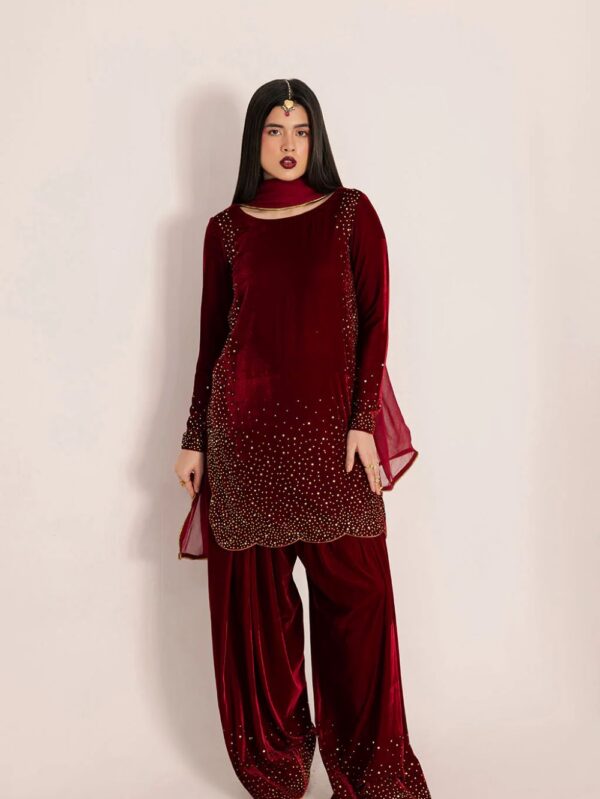 Pakistani Formal dresses in UK online