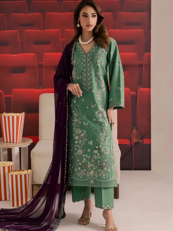 Pakistani Formal dresses in UK online