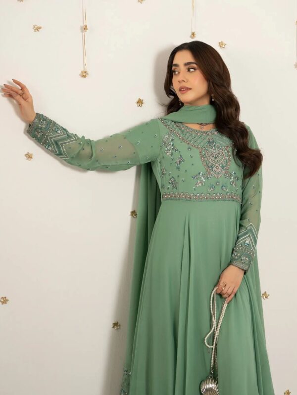 Pakistani Formal dresses in UK online