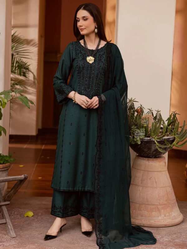 Pakistani Formal dresses in UK online