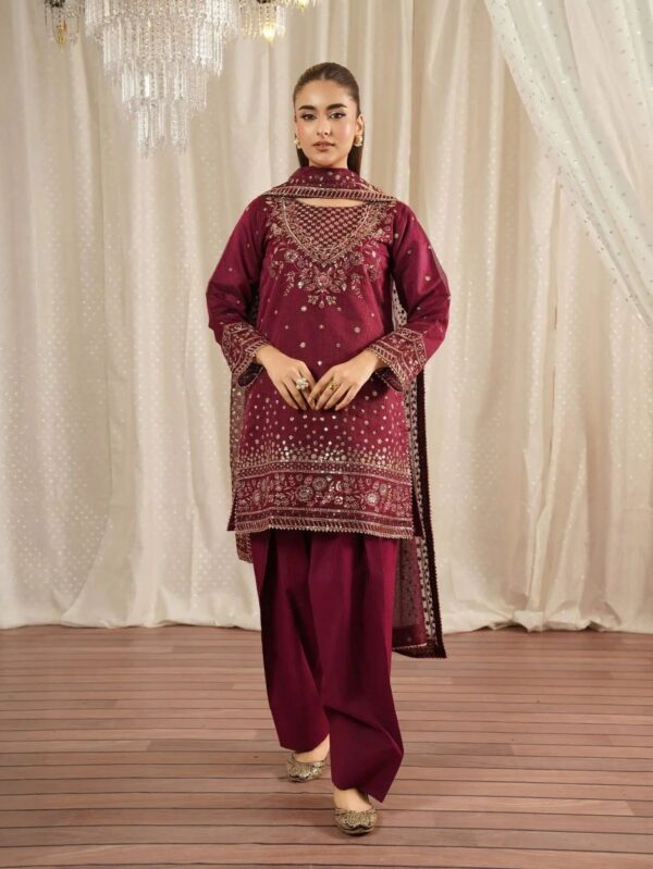 Pakistani Formal dresses in UK online