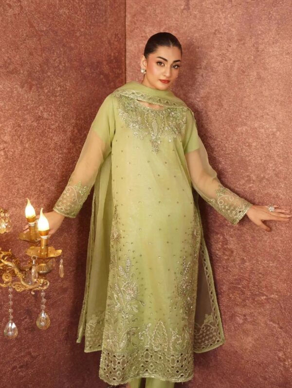 Pakistani Formal dresses in UK online