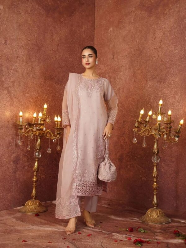 Pakistani Formal dresses in UK online