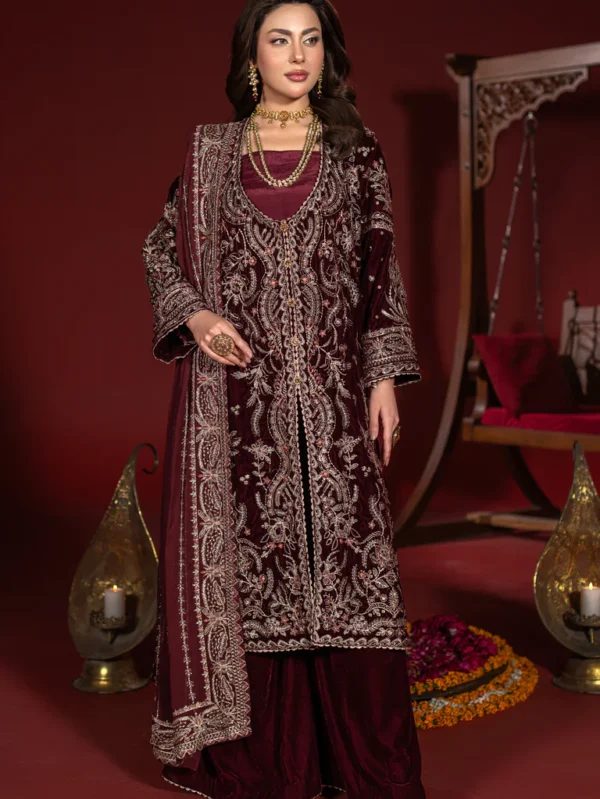 Luxury Pakistani embroidered dress AARUTHIRA - WV04