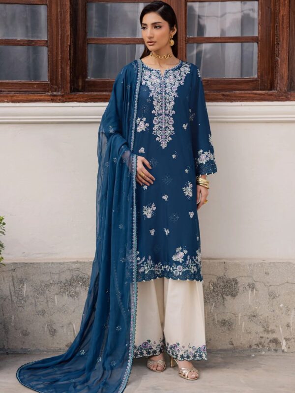 Pakistani Luxury dresses in UK online