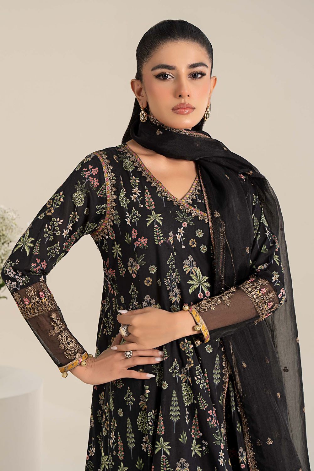 Maria.B |3 Piece Embroidered Lawn Suit | DW-EF25-26R1 | Ready to wear - Image 3