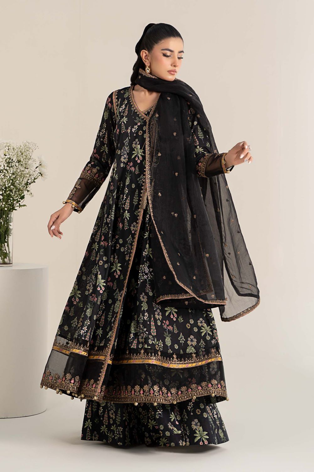 Maria.B |3 Piece Embroidered Lawn Suit | DW-EF25-26R1 | Ready to wear - Image 6